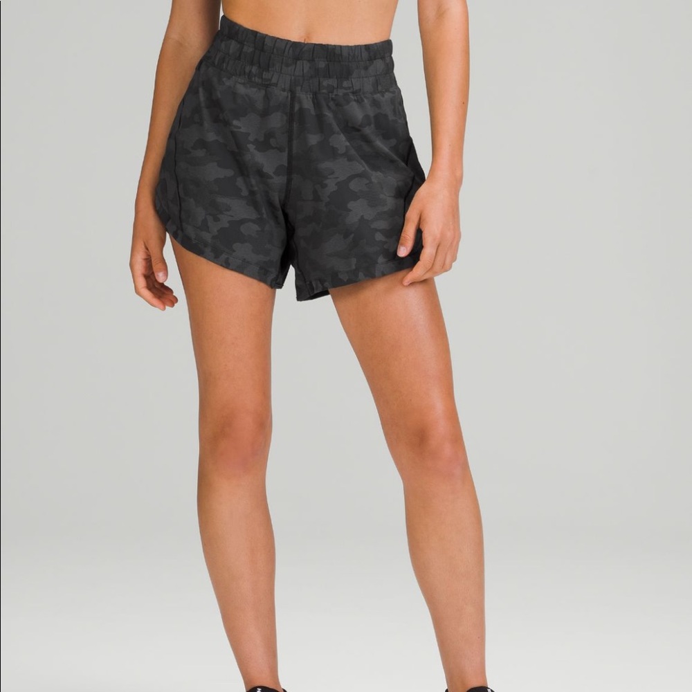 Lululemon NWT Track That Short 5” Black/Obsidian Size 6